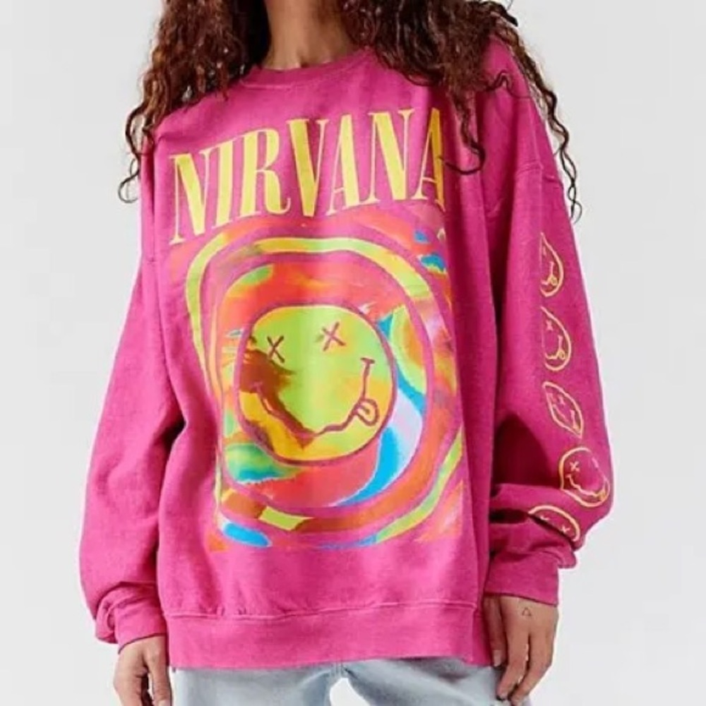 UO Nirvana Crewneck in pink